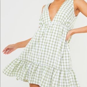 NWT Sage Green Gingham V Neck Frill Hem Shift Dress